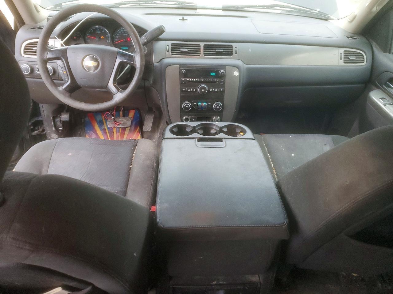 2011 CHEVROLET Tahoe