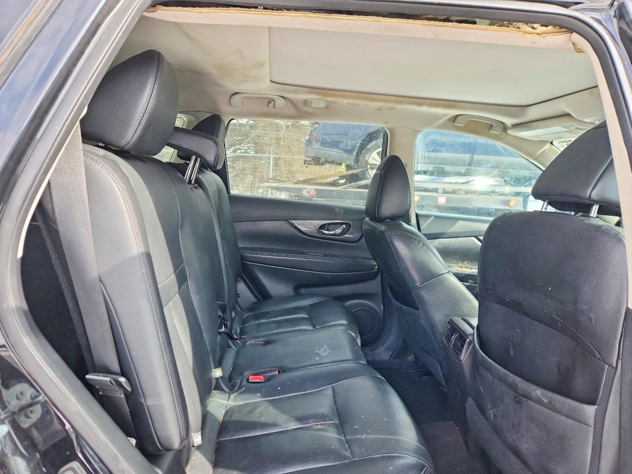 2016 NISSAN ROGUE