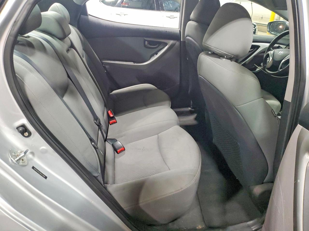2011 HYUNDAI ELANTRA