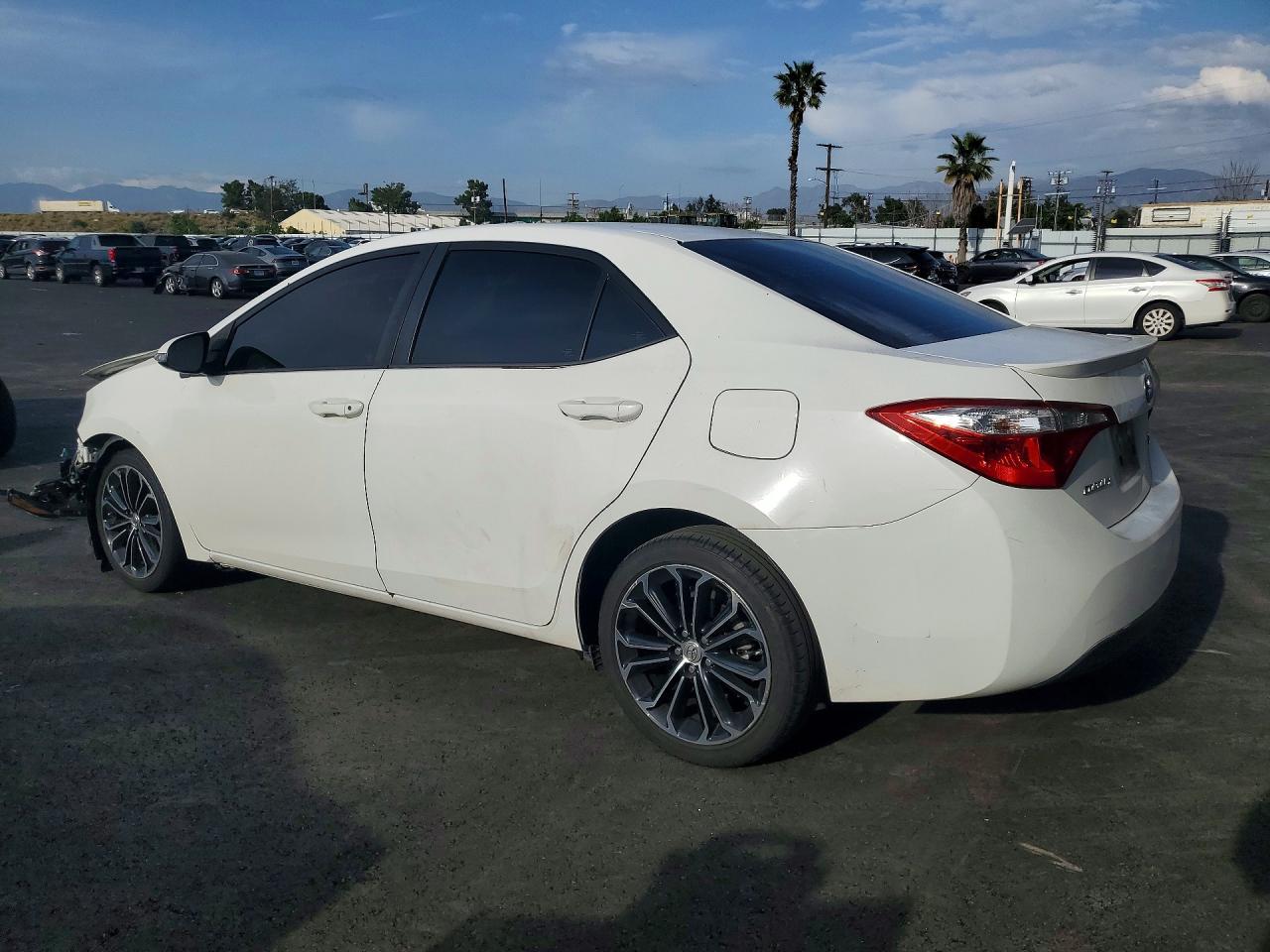 2016 TOYOTA COROLLA