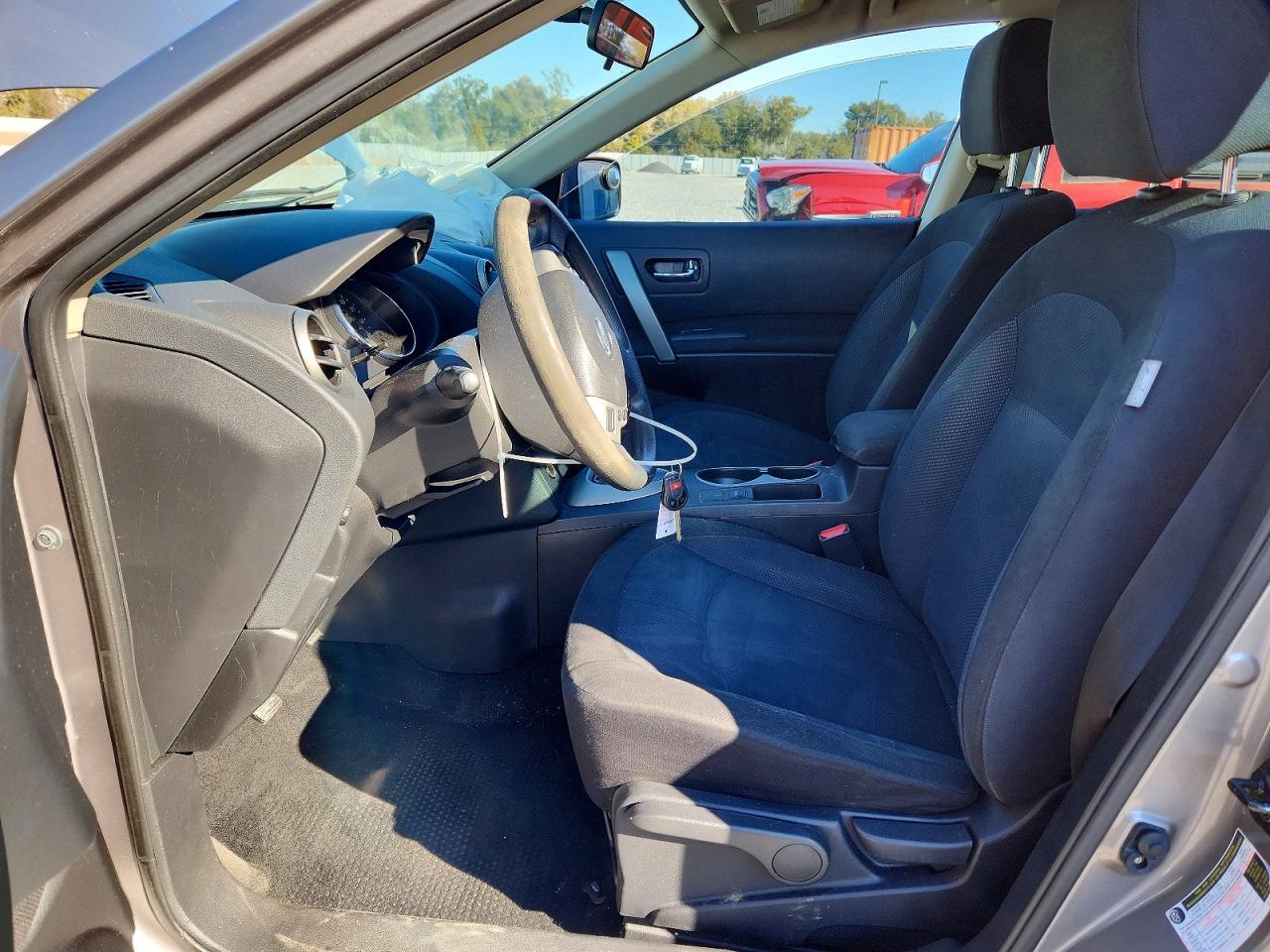 2014 NISSAN ROGUE