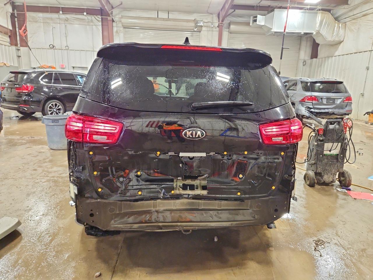 2020 KIA SEDONA