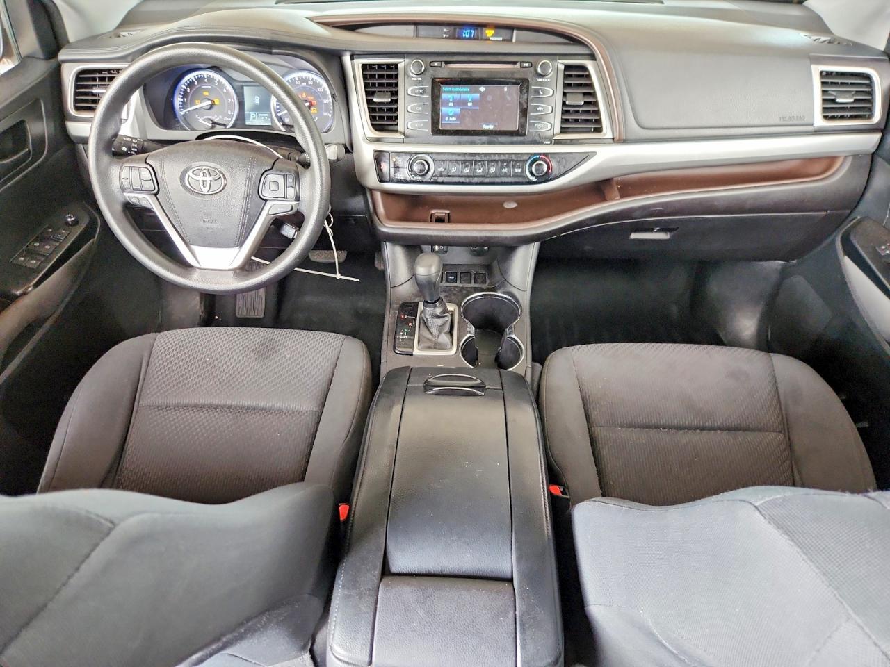2016 TOYOTA HIGHLANDER