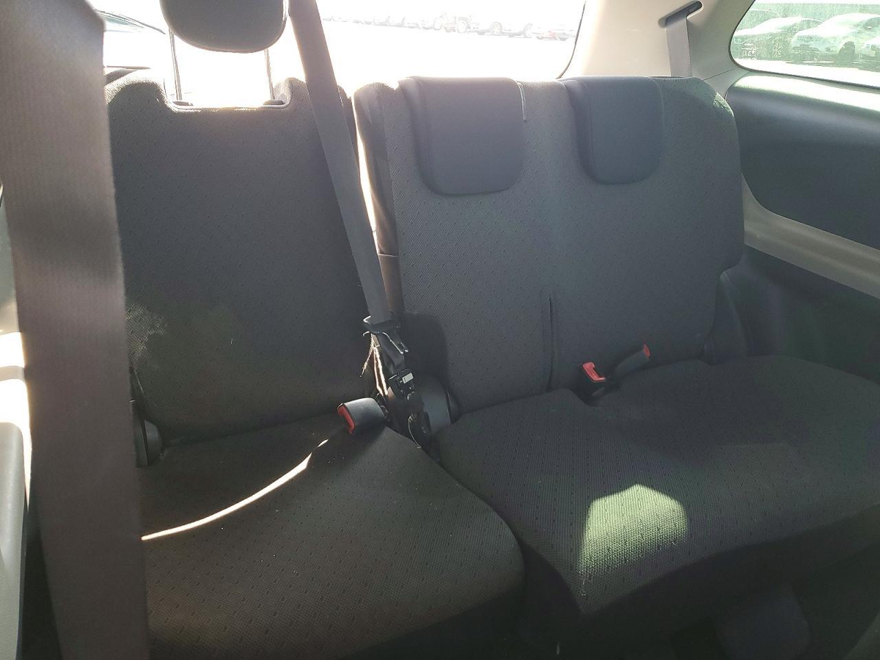 2011 TOYOTA YARIS