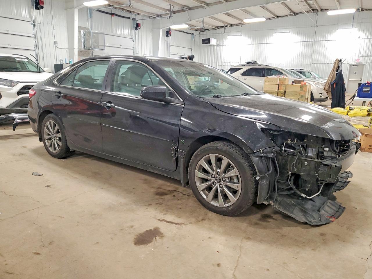 2017 TOYOTA CAMRY