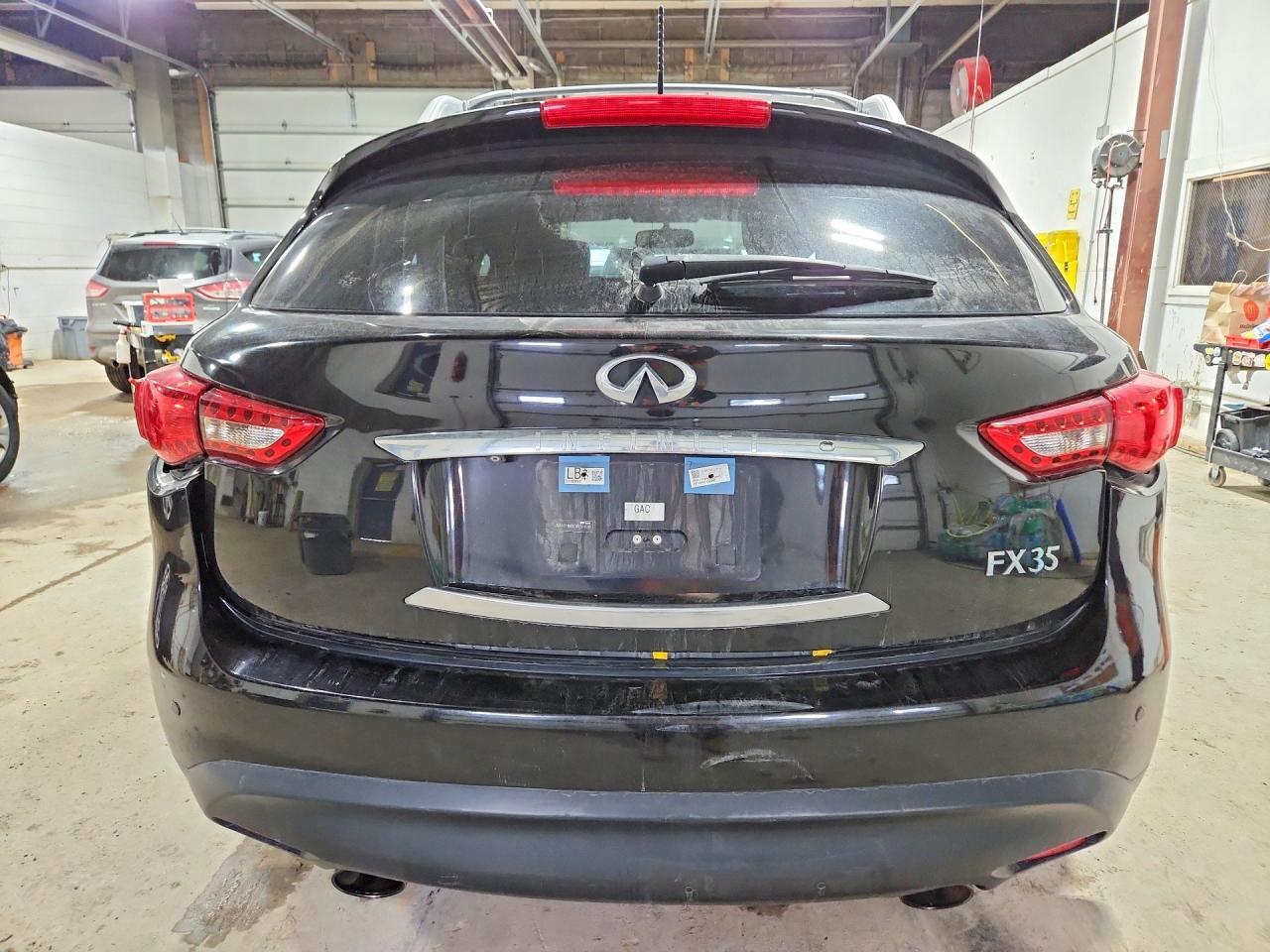 2012 INFINITI FX35