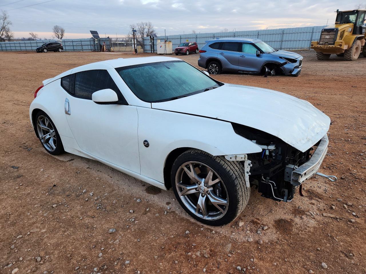 2012 NISSAN 370Z