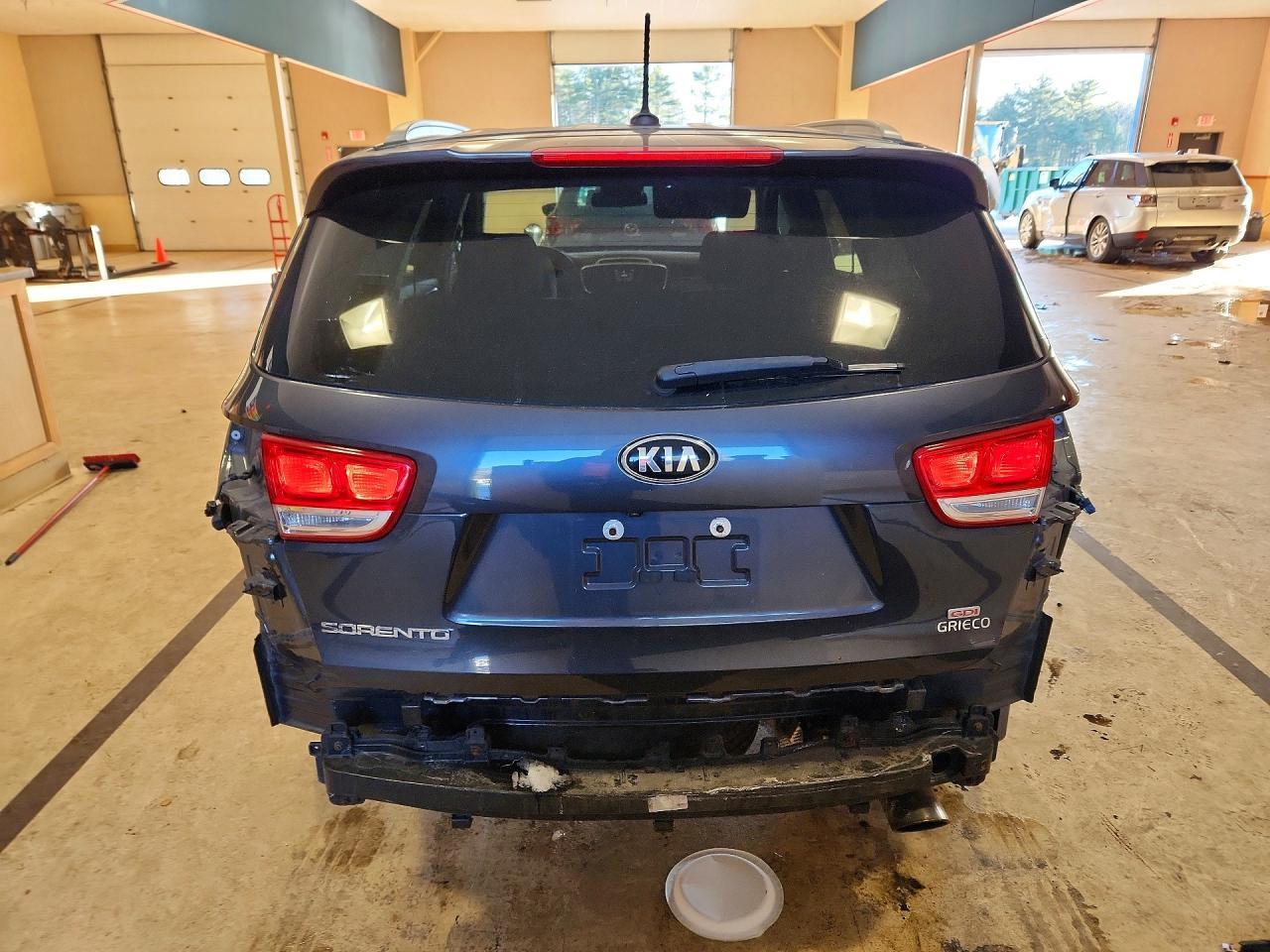 2017 KIA SORENTO