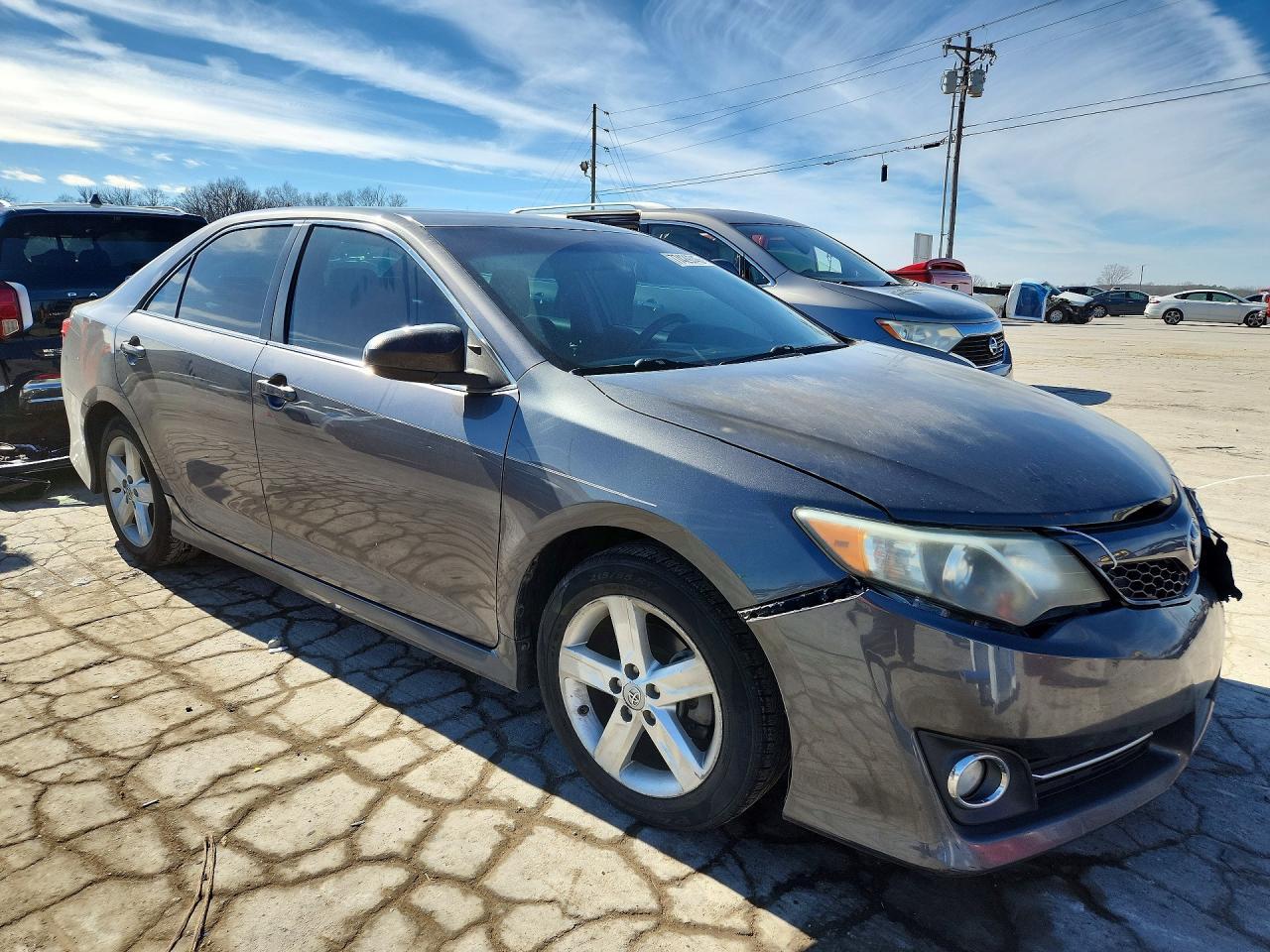 2014 TOYOTA CAMRY