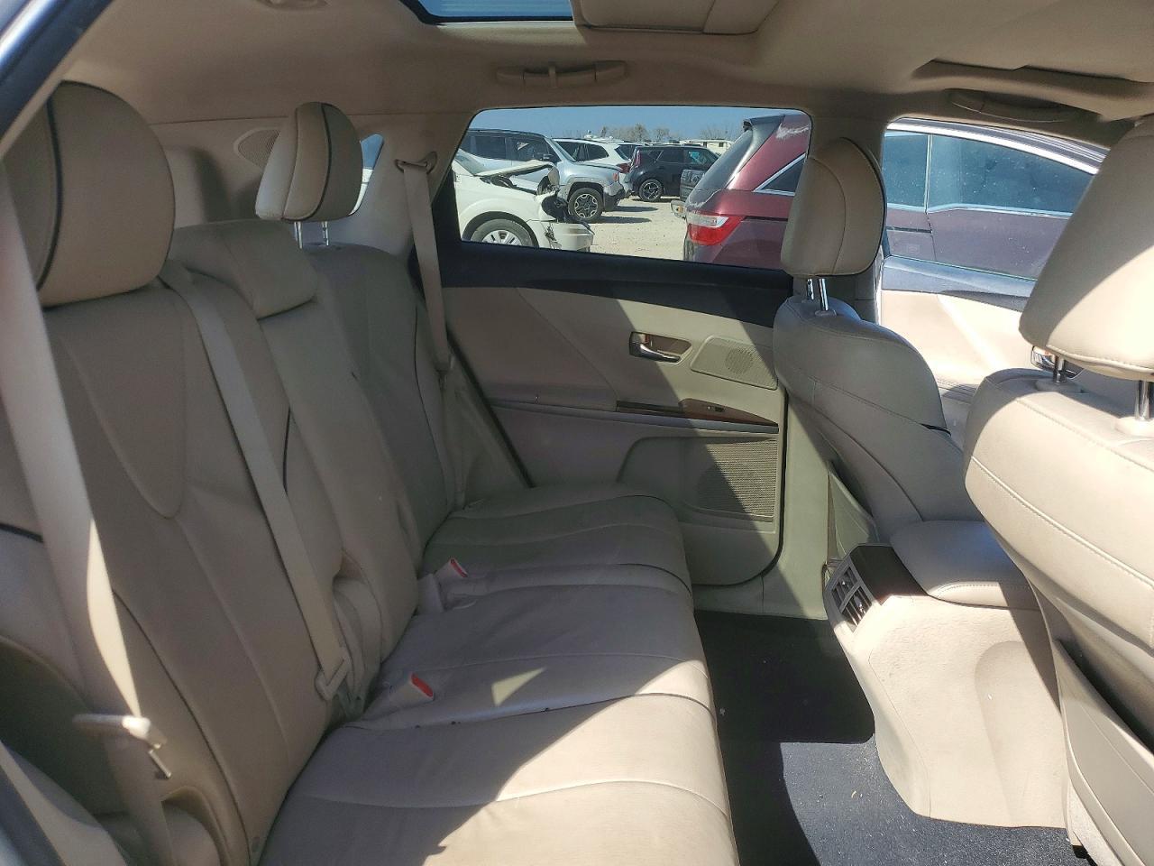 2010 TOYOTA VENZA