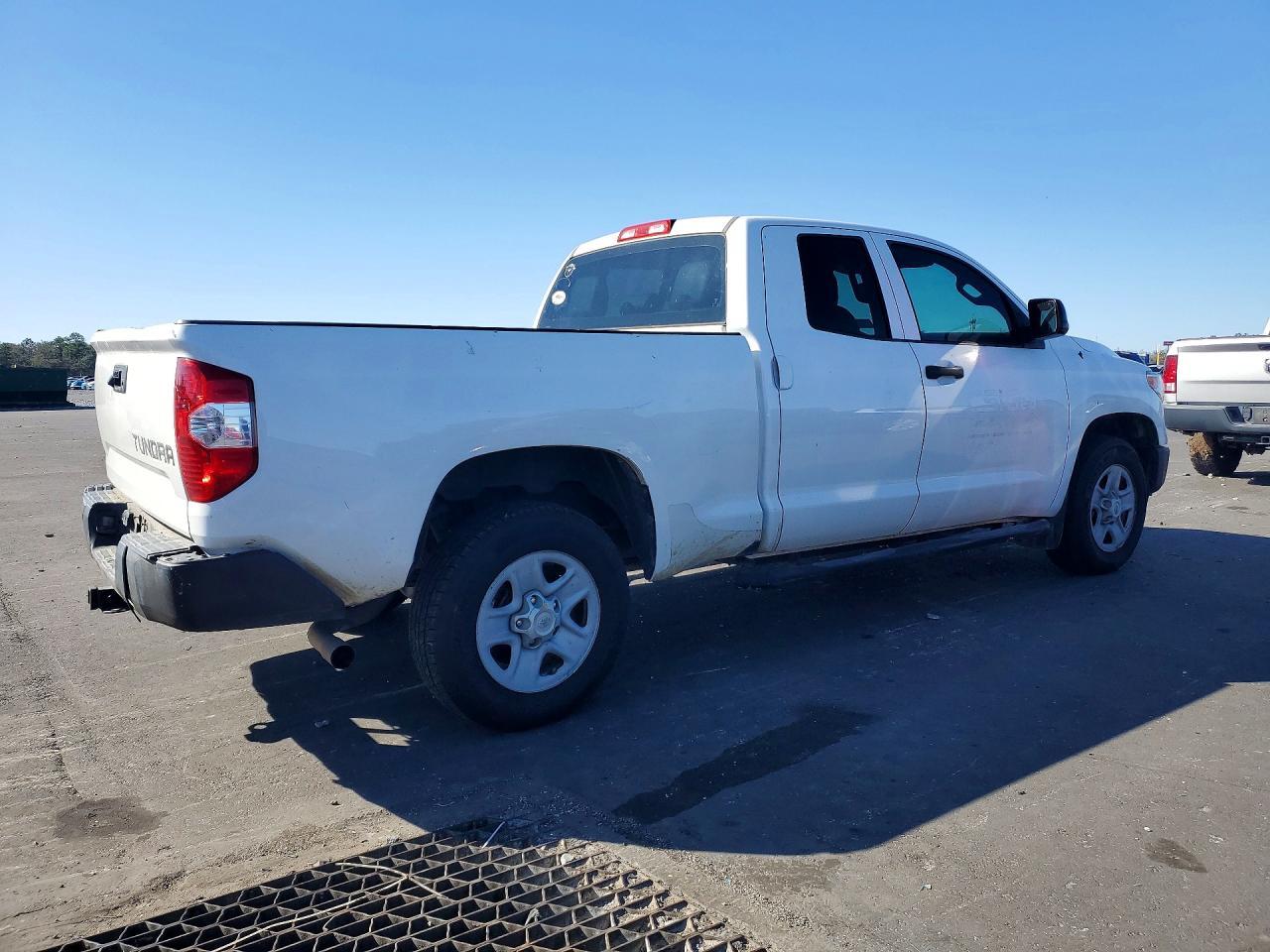 2016 TOYOTA TUNDRA