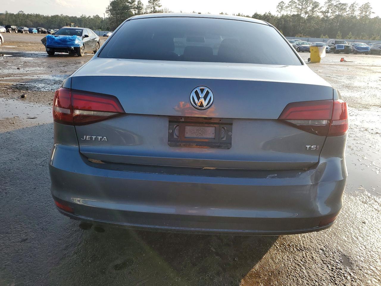 2018 VOLKSWAGEN JETTA