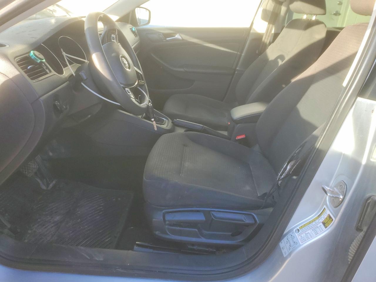2016 VOLKSWAGEN JETTA