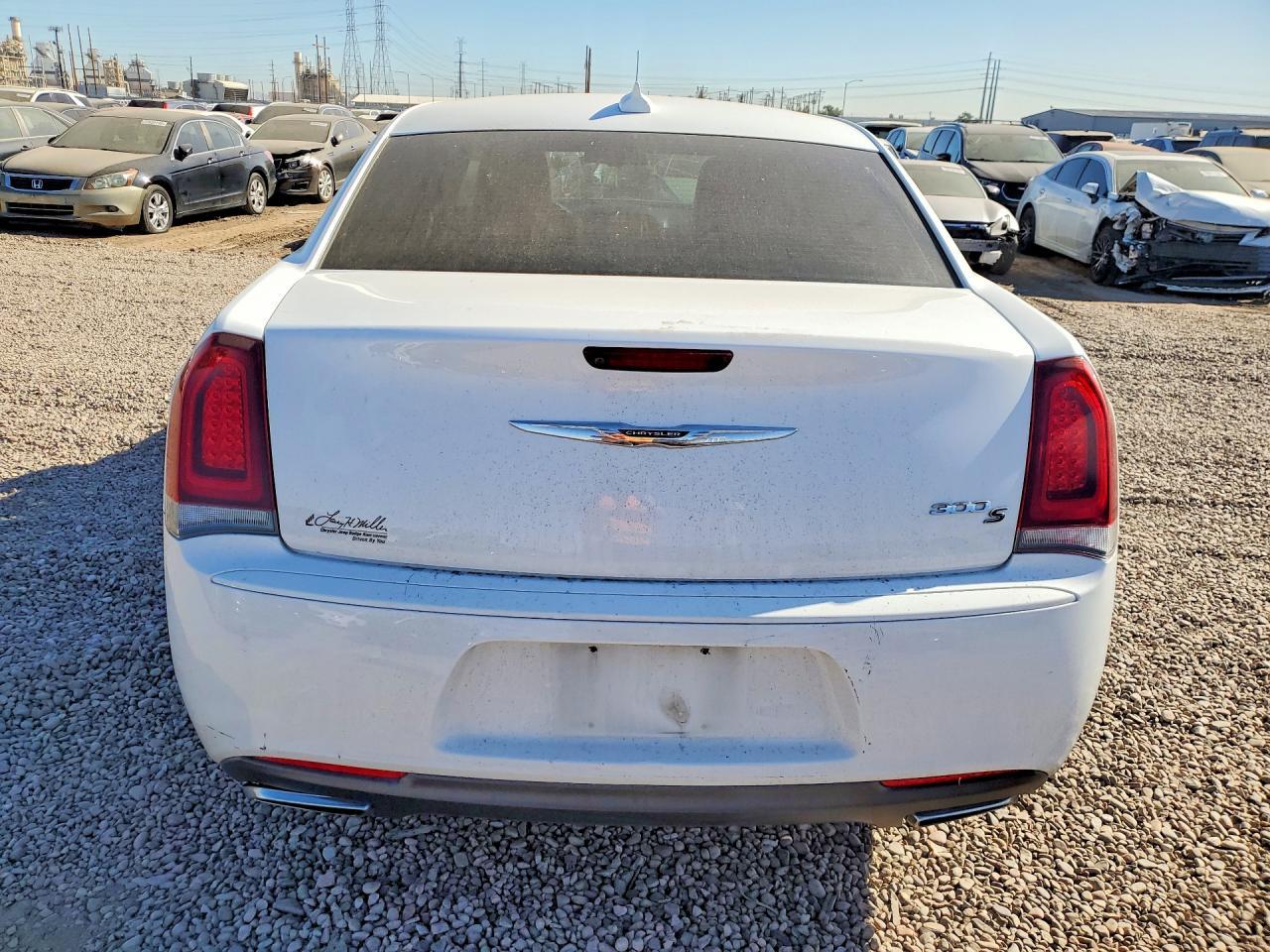 2015 CHRYSLER 300