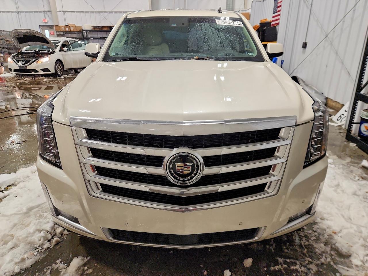 2015 CADILLAC Escalade ESV