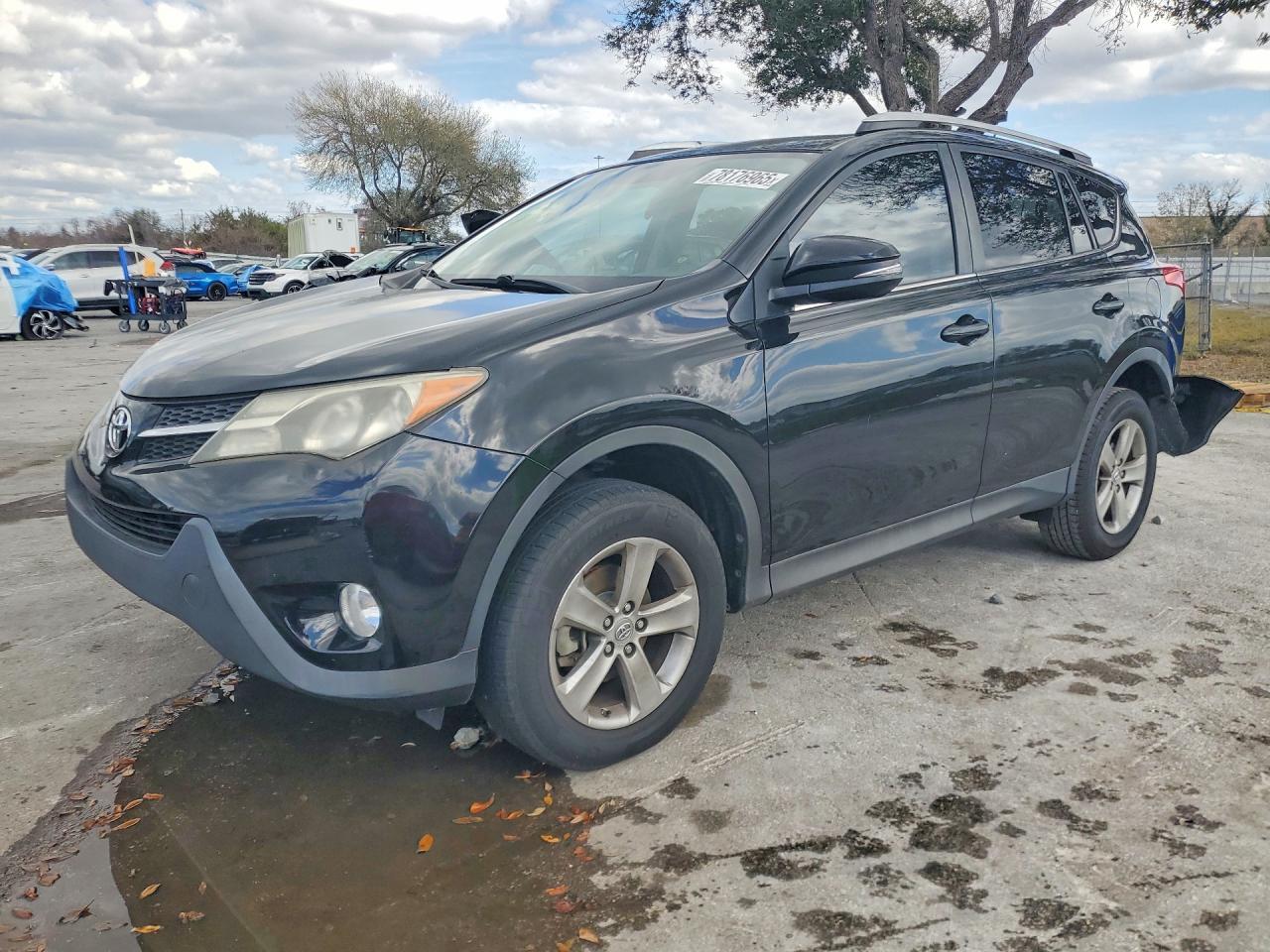 2015 TOYOTA RAV4