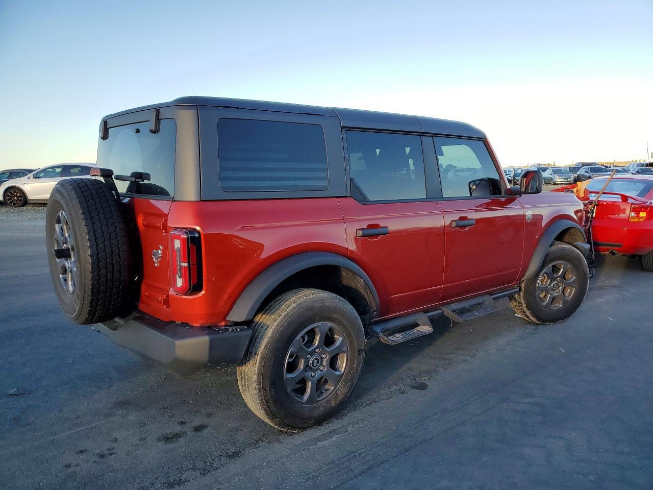 2024 FORD Bronco