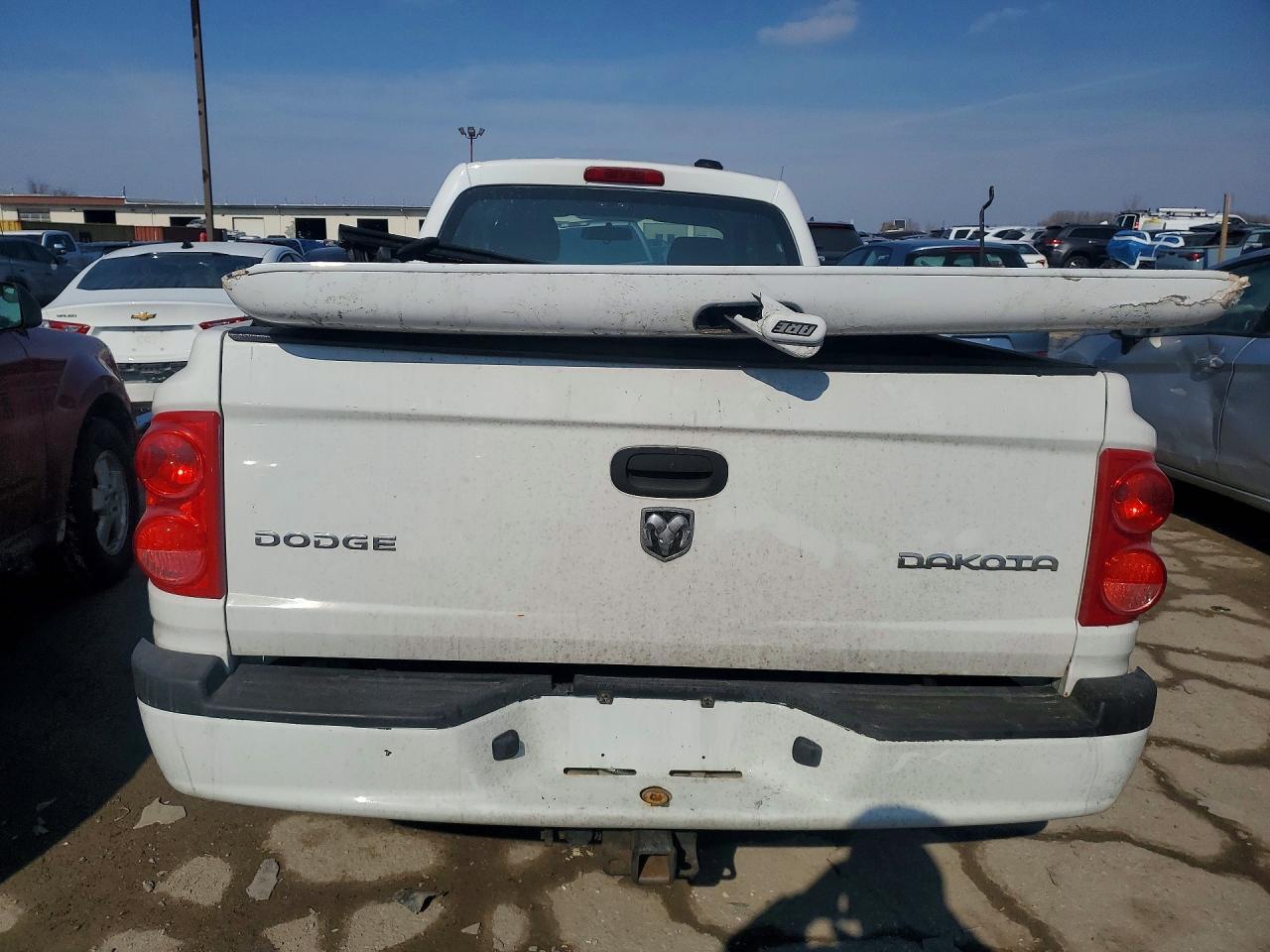 2010 DODGE Dakota
