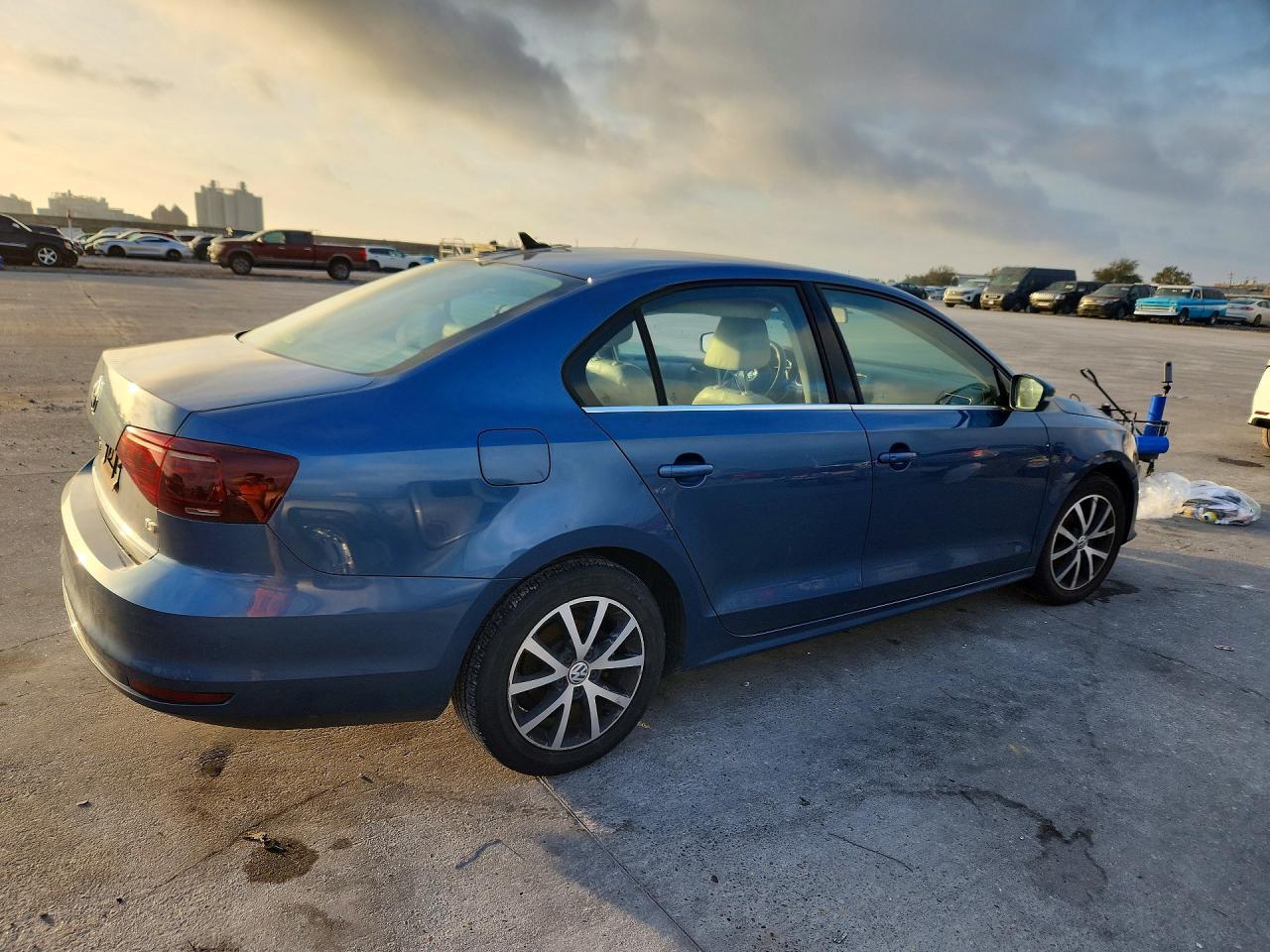 2017 VOLKSWAGEN JETTA