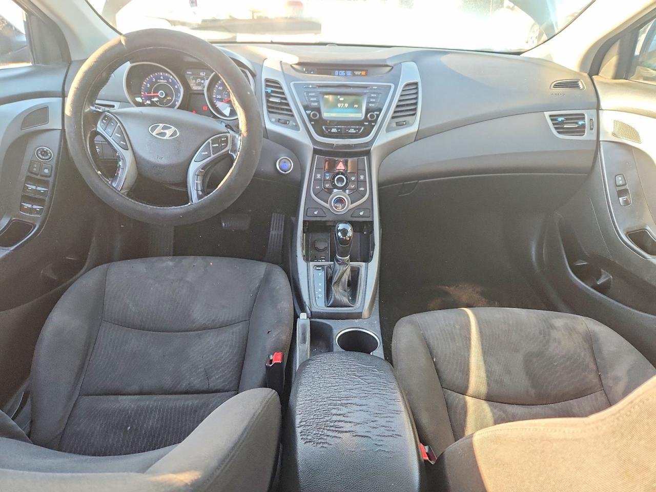 2016 HYUNDAI ELANTRA