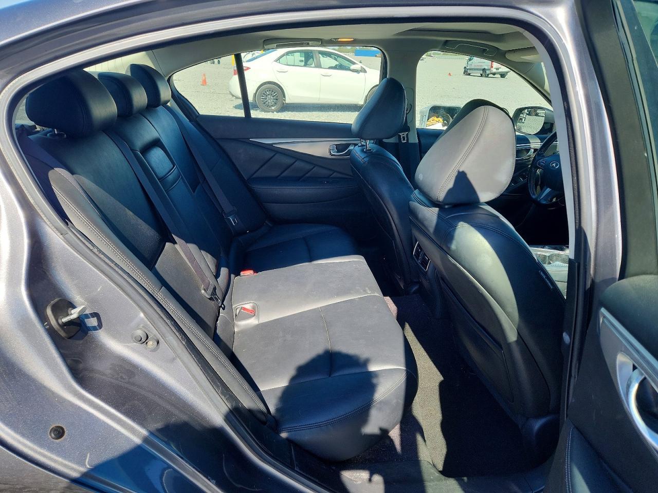2014 INFINITI Q50