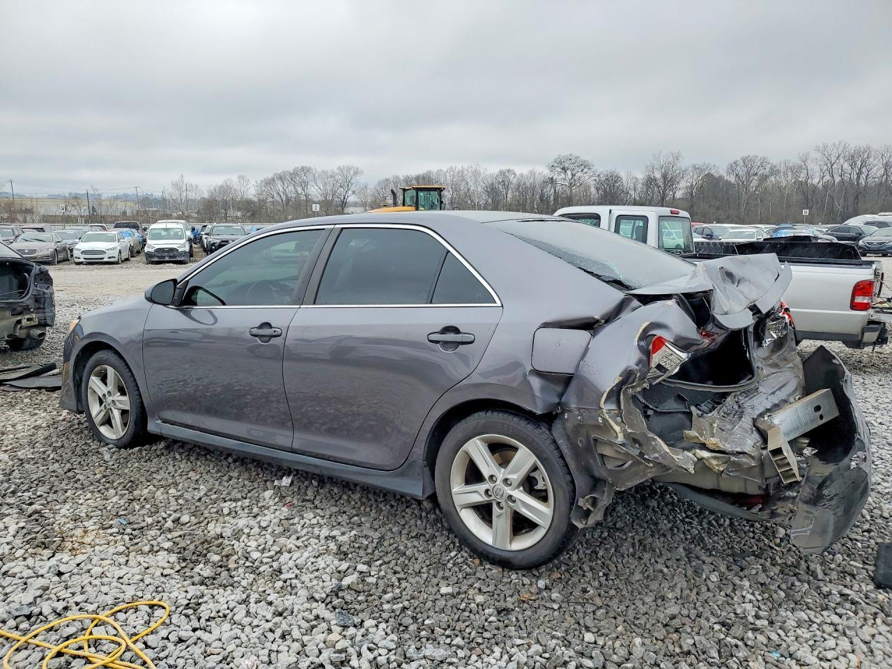 2014 TOYOTA CAMRY
