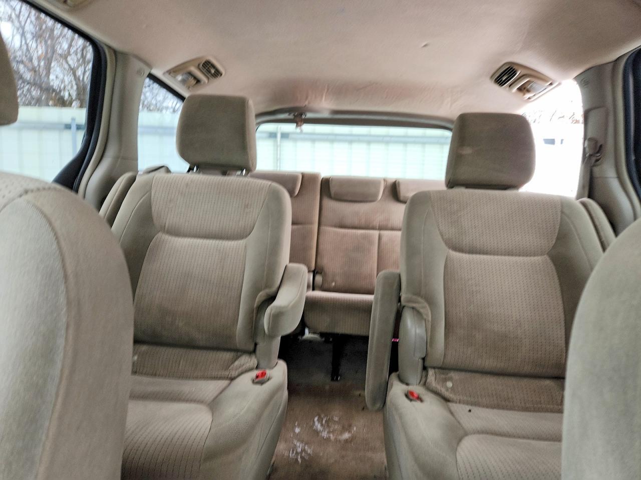 2010 TOYOTA SIENNA