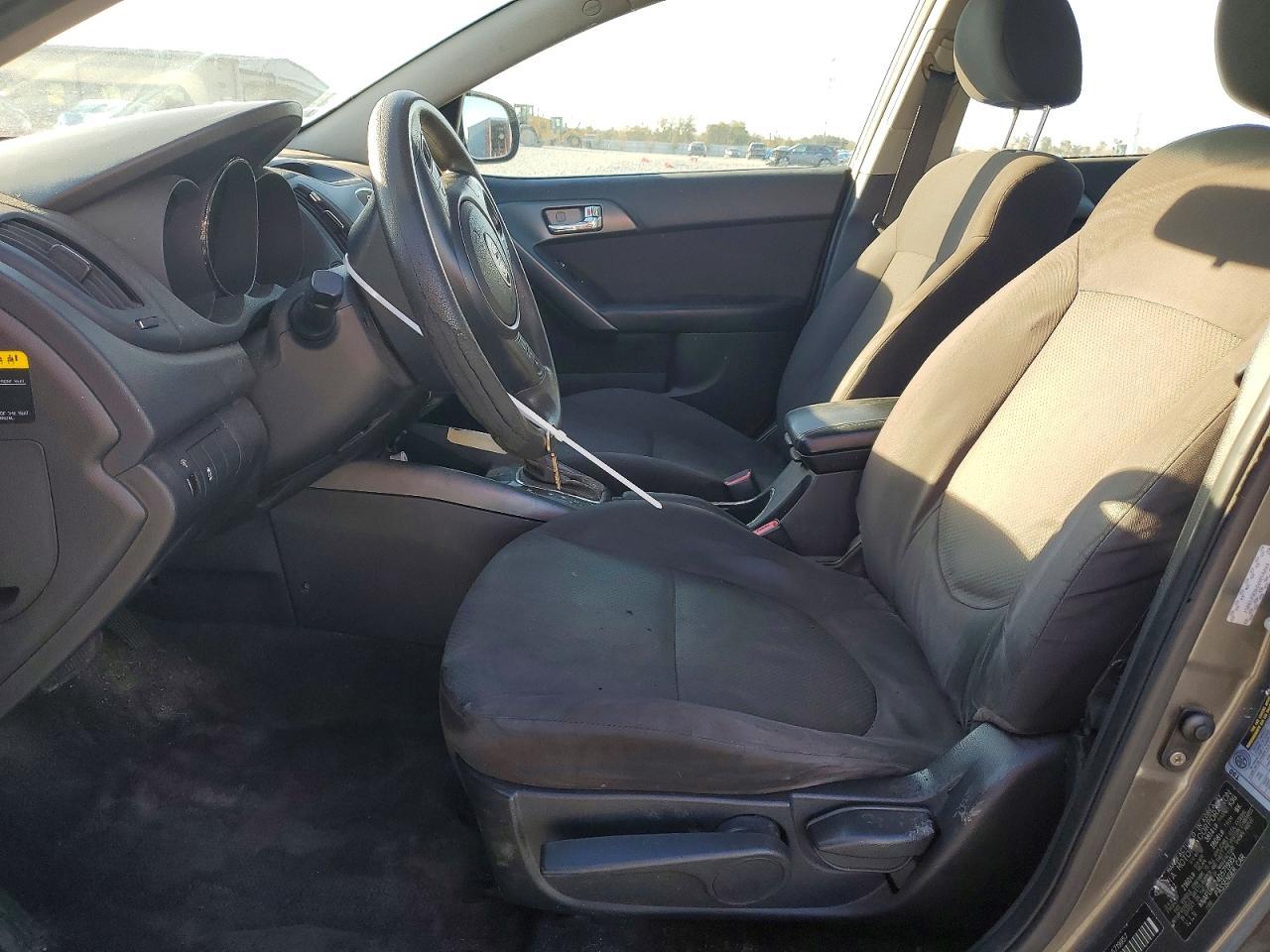 2013 KIA FORTE