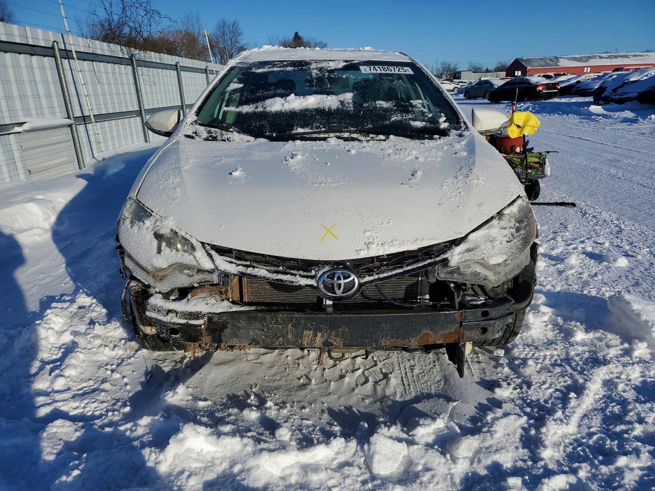 2015 TOYOTA COROLLA