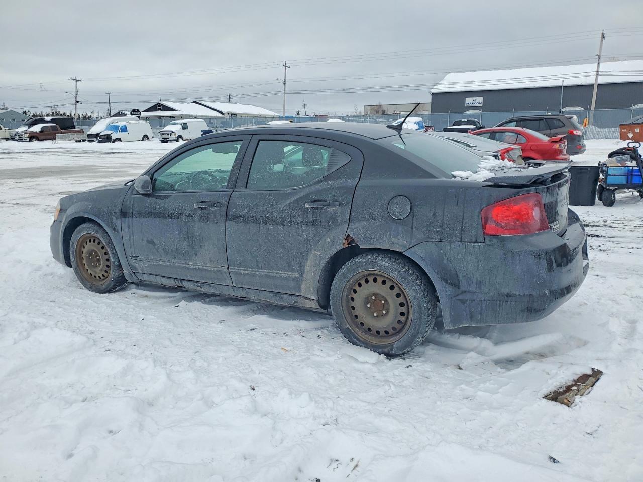 2013 DODGE Avenger