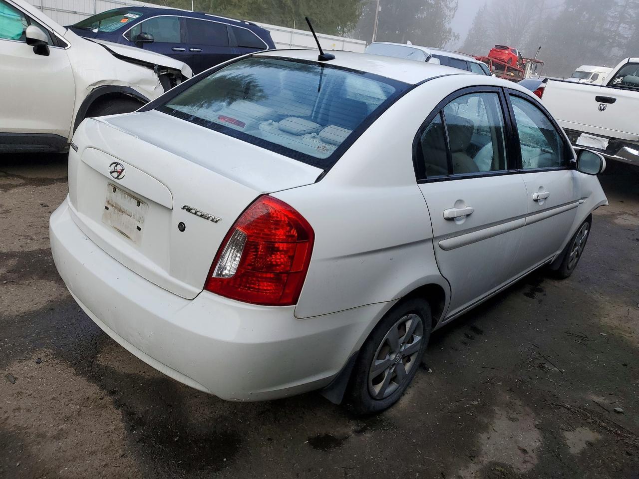 2011 HYUNDAI ACCENT