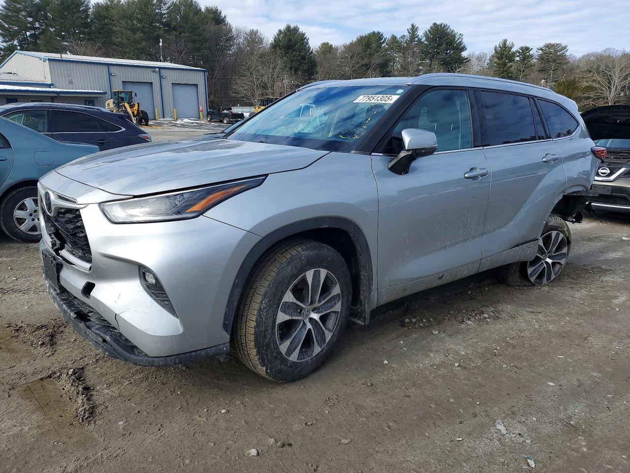 2021 TOYOTA HIGHLANDER