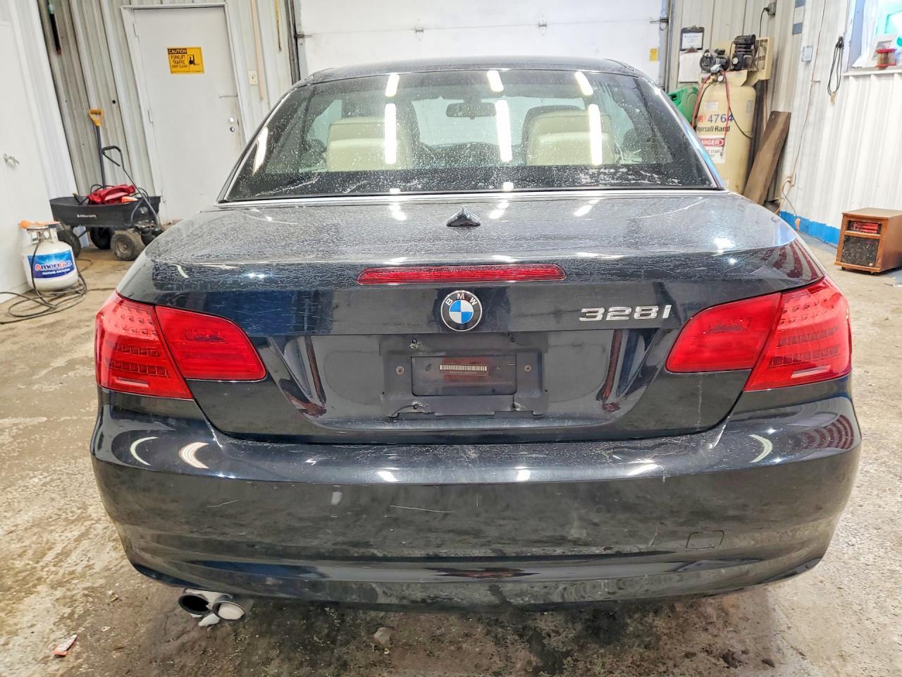 2011 BMW 3 SERIES