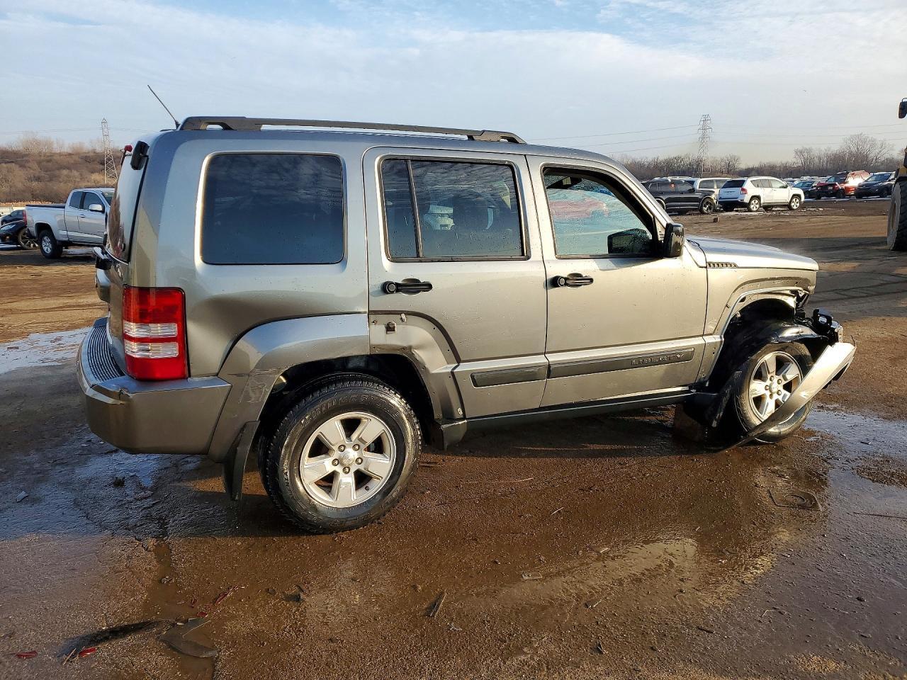 2012 JEEP Liberty