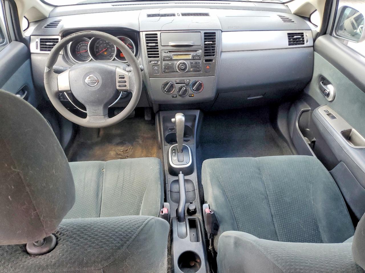 2011 NISSAN VERSA