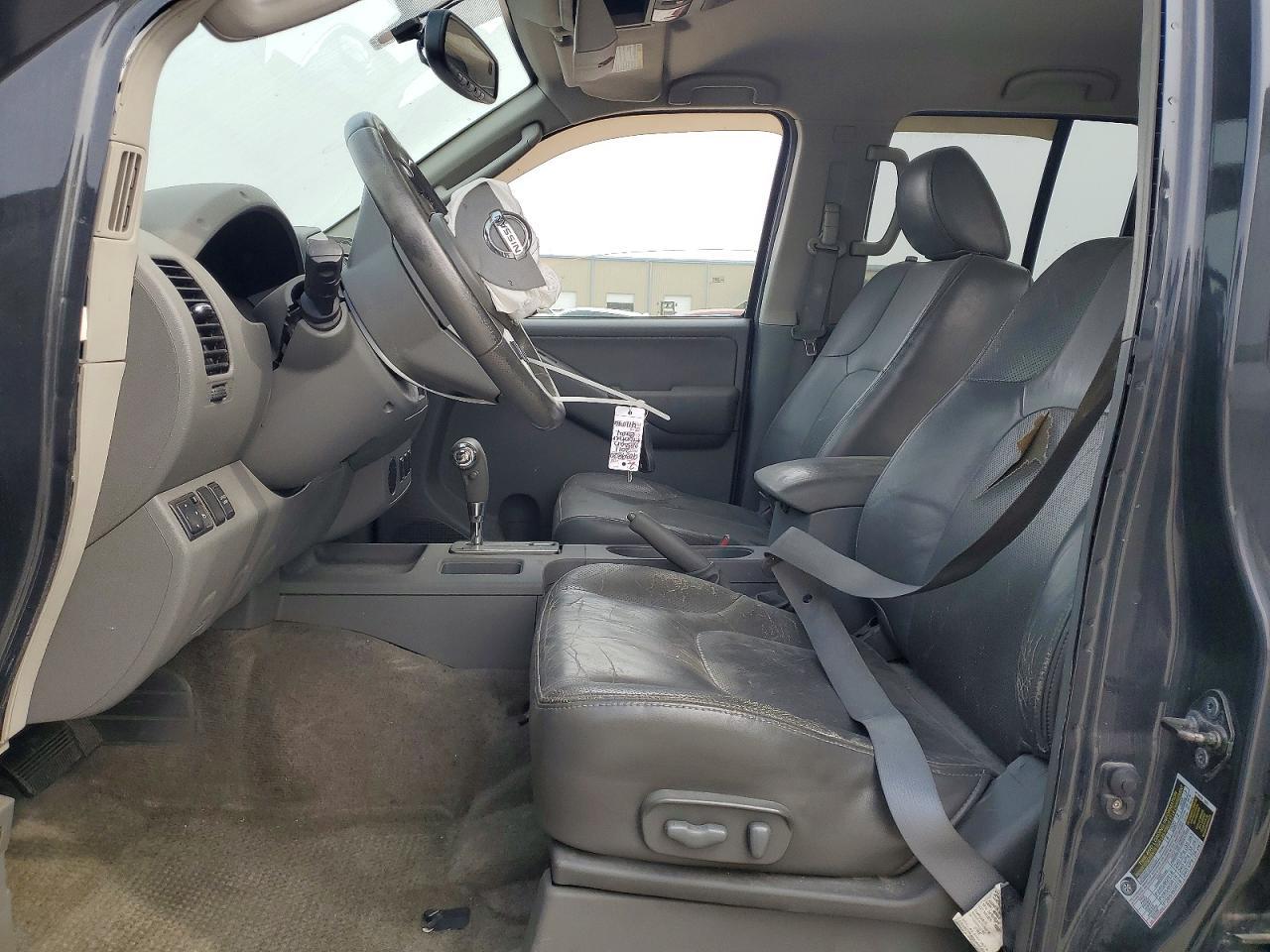 2011 NISSAN Frontier