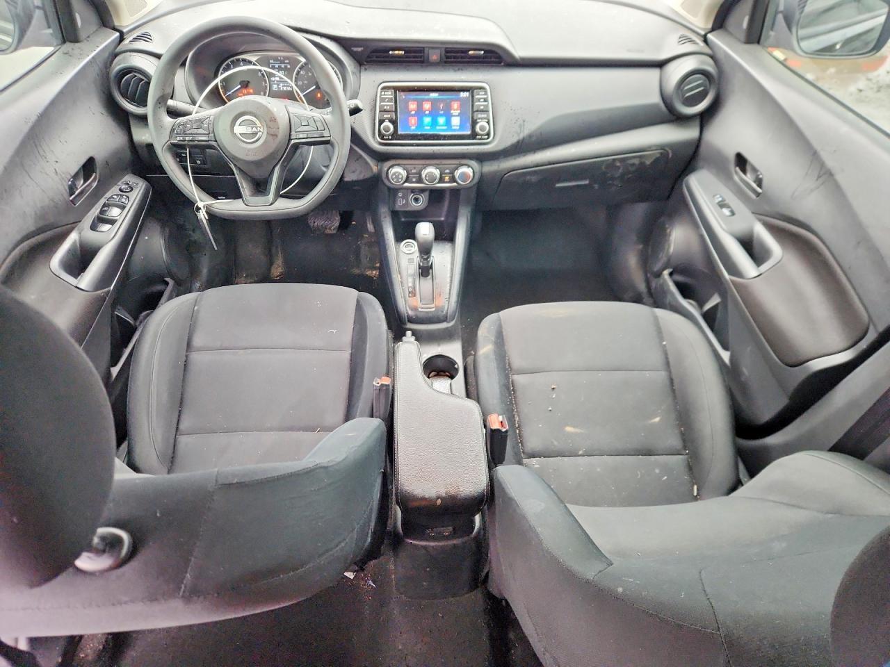 2024 NISSAN KICKS