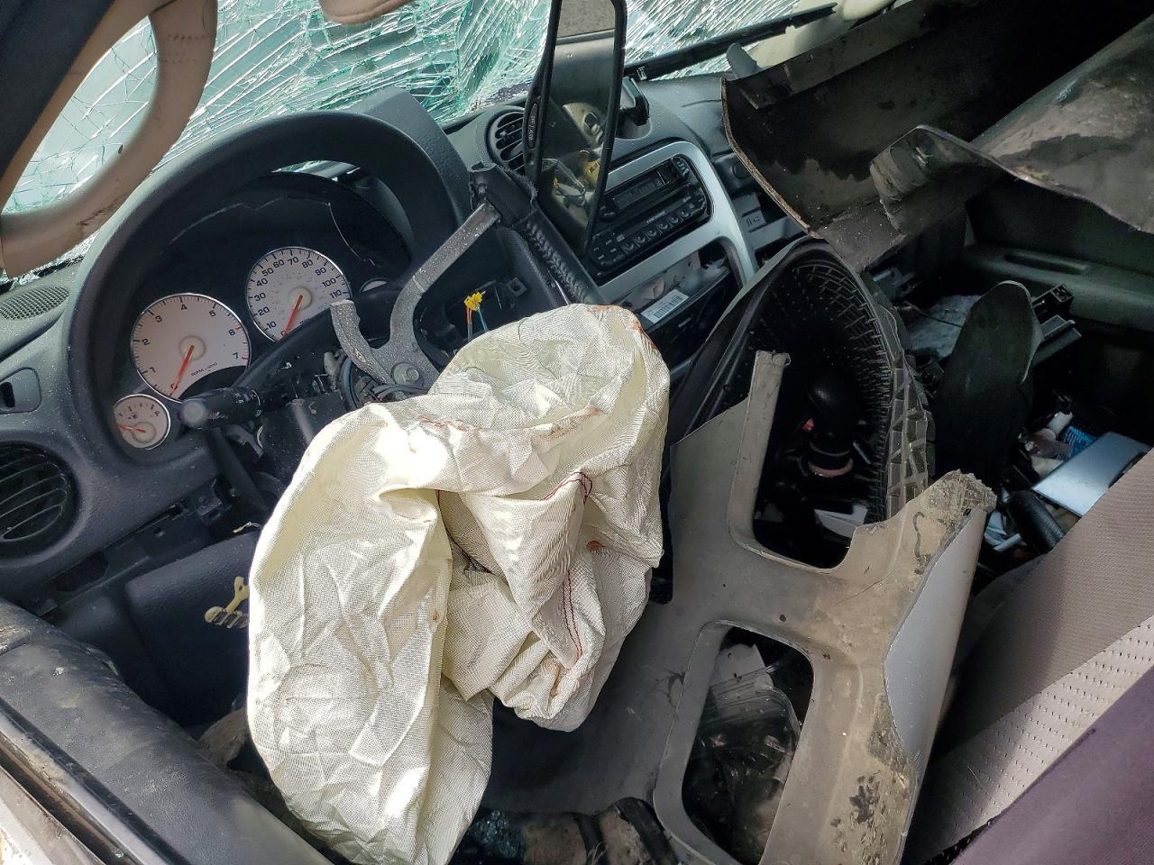 2004 JEEP Liberty