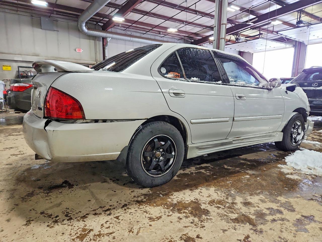 2005 NISSAN