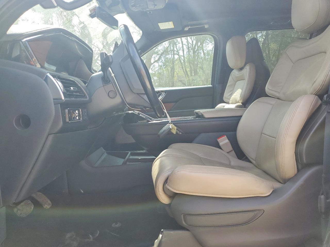 2023 LINCOLN Navigator