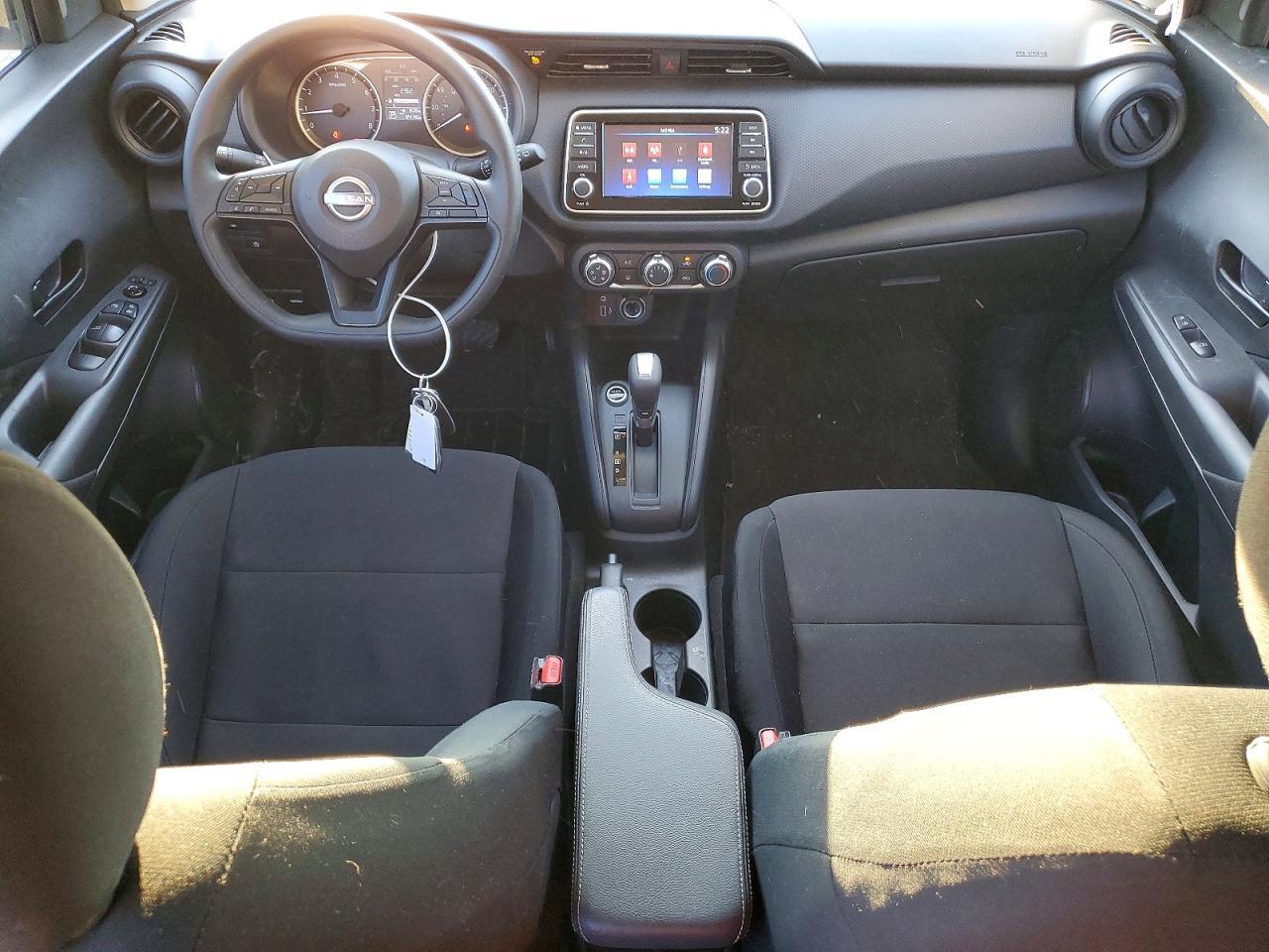 2025 NISSAN KICKS