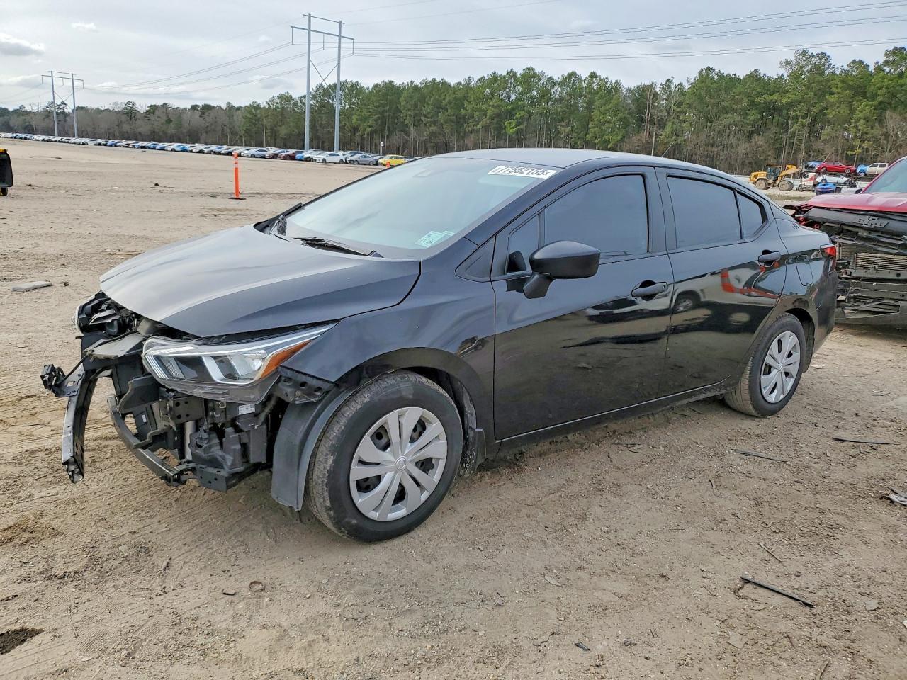 2020 NISSAN VERSA
