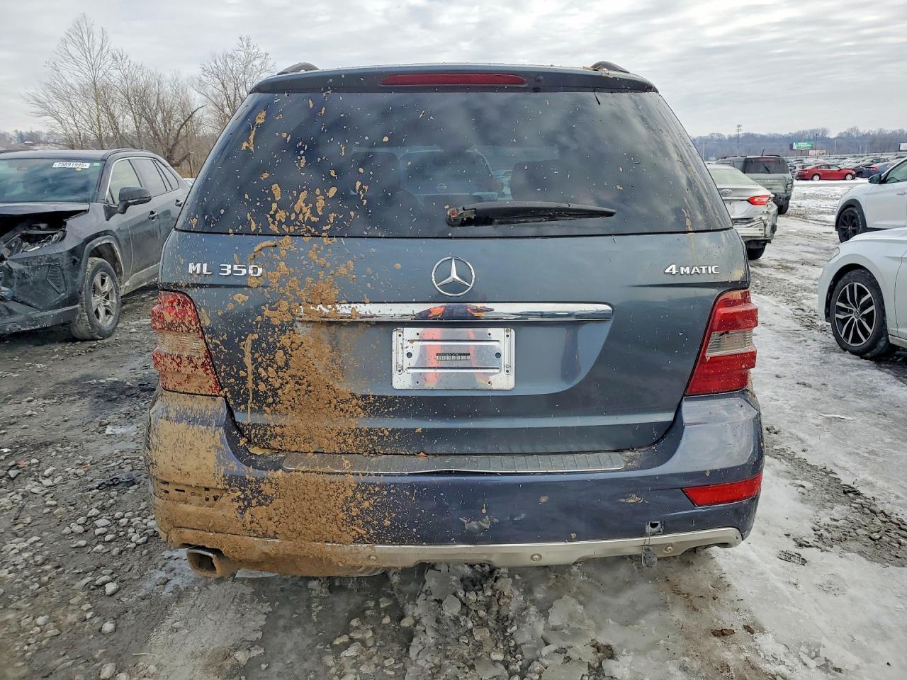 2011 MERCEDES-BENZ ML-Class