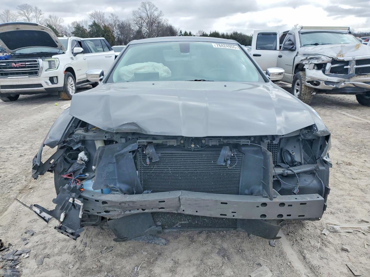 2019 CHRYSLER 300
