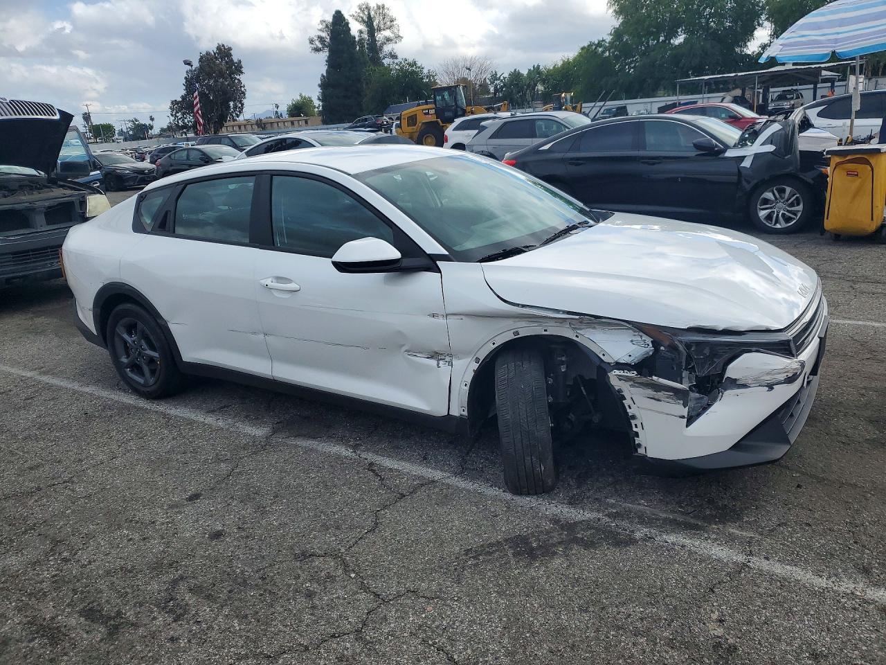 2025 KIA K4