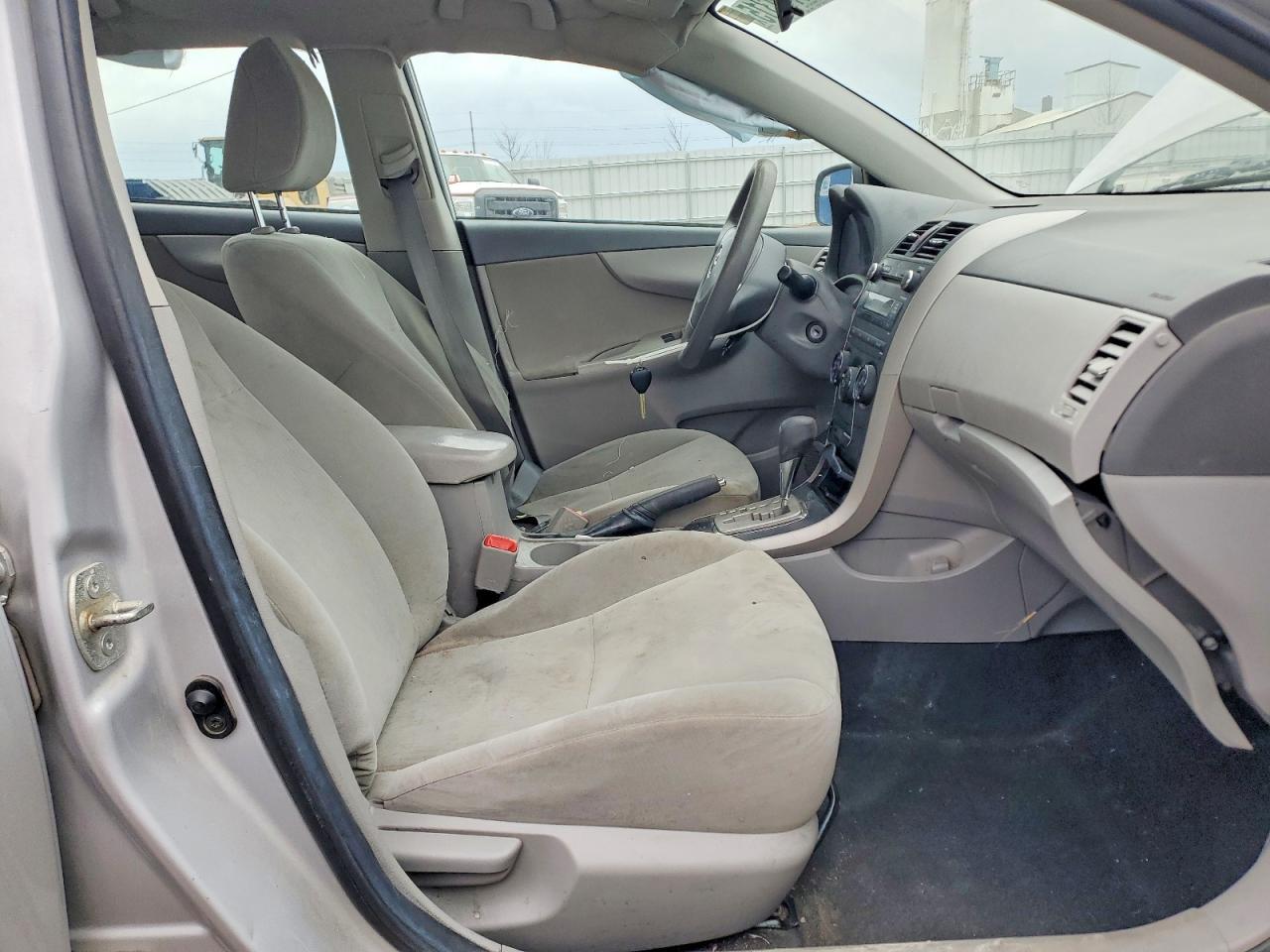 2010 TOYOTA COROLLA