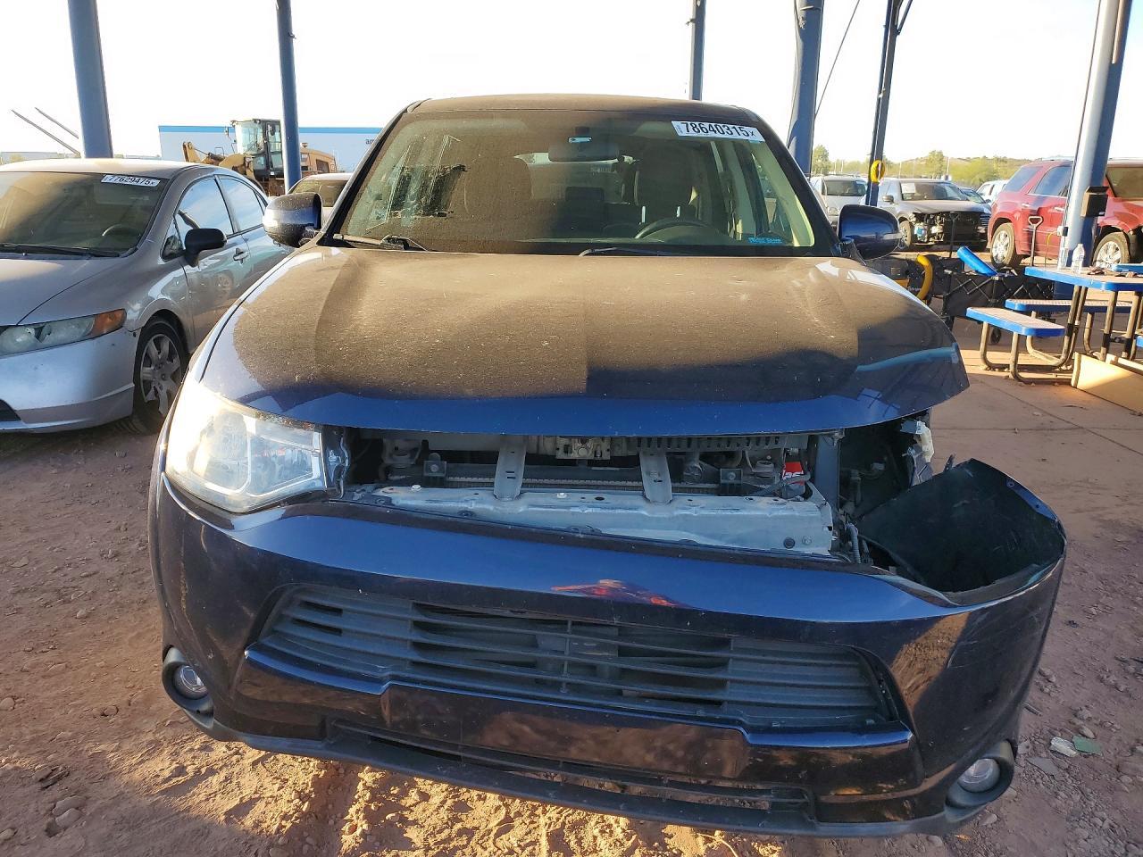 2014 MITSUBISHI outlander