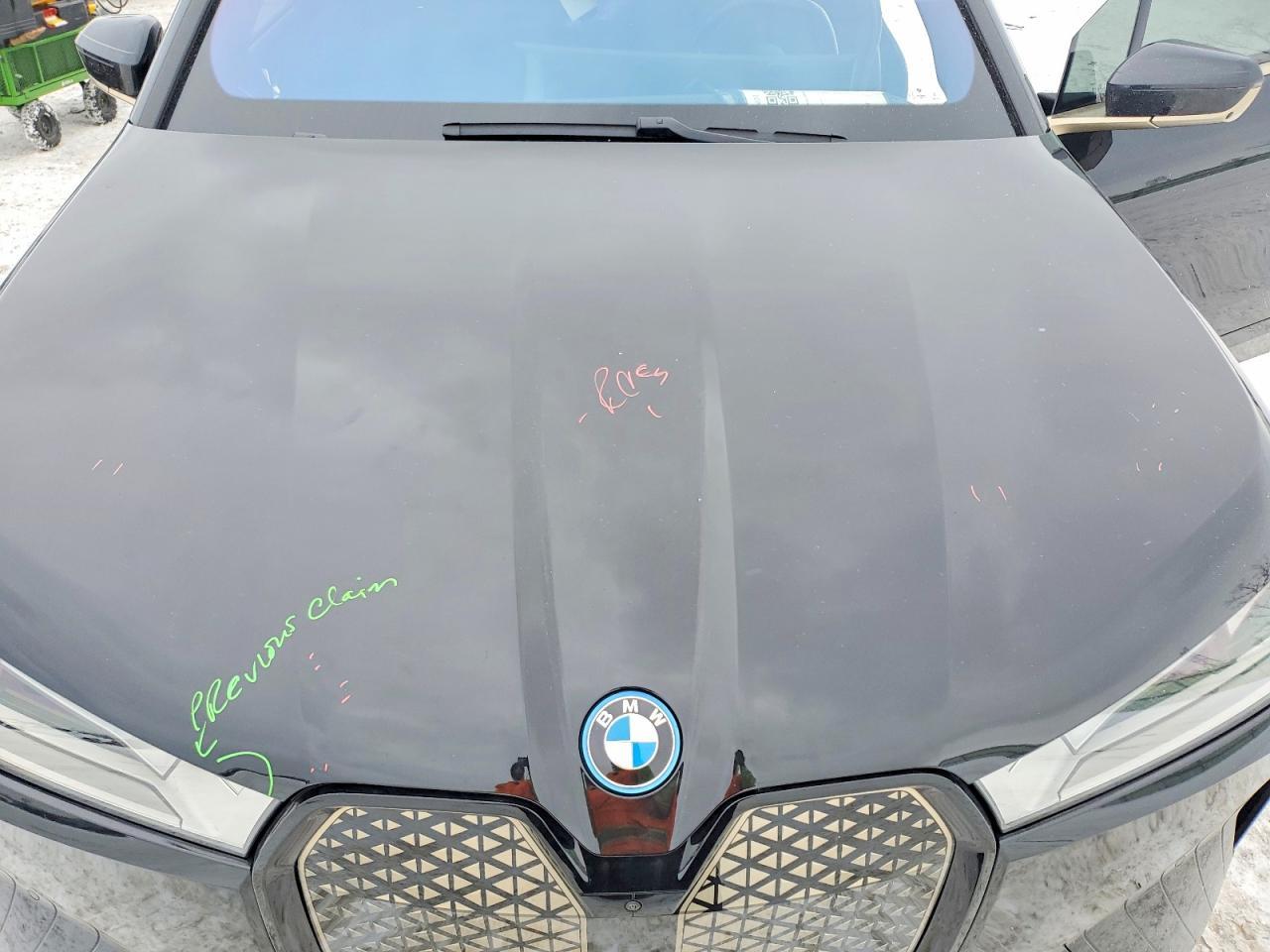 2024 BMW iX