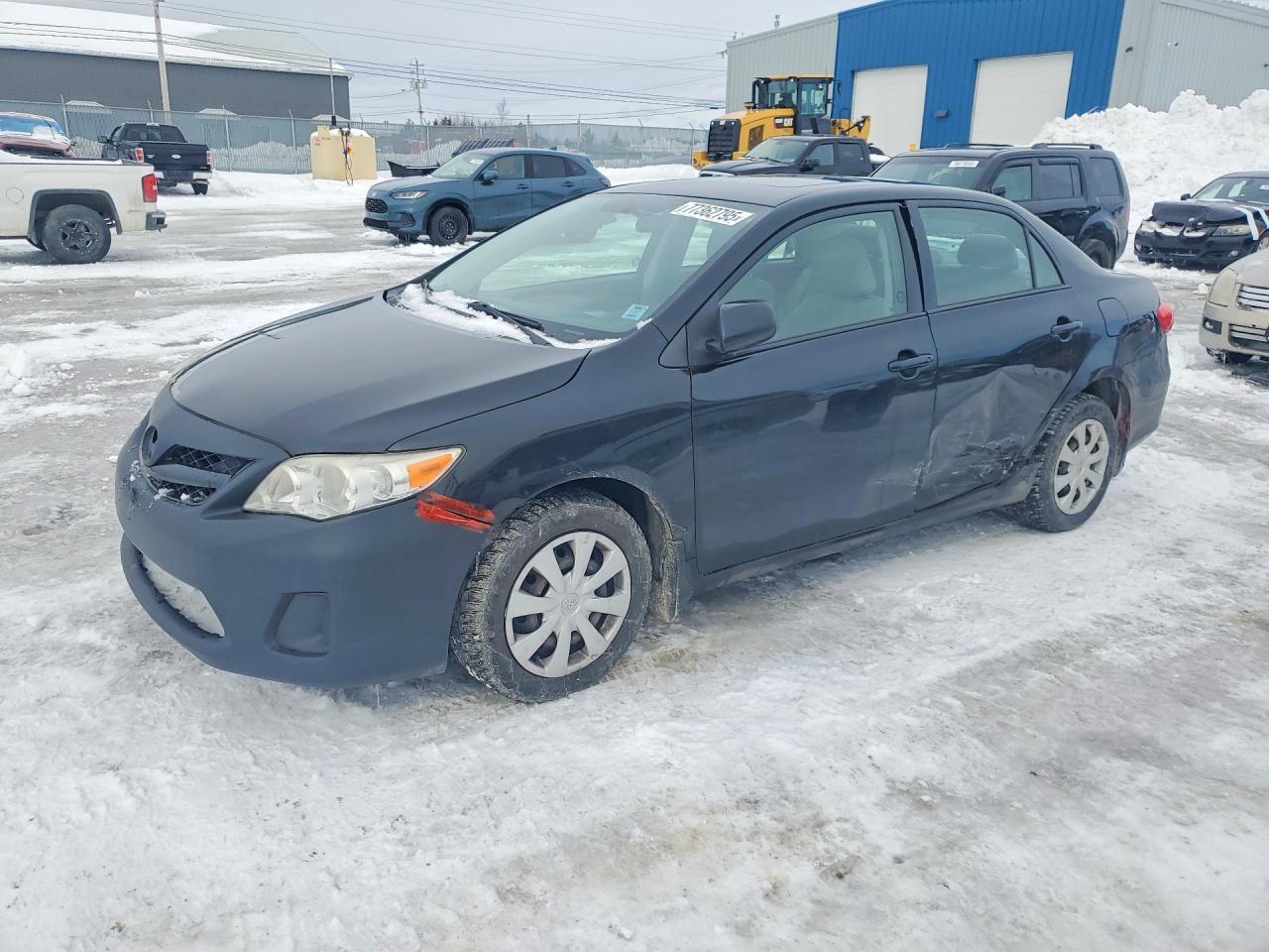 2013 TOYOTA COROLLA