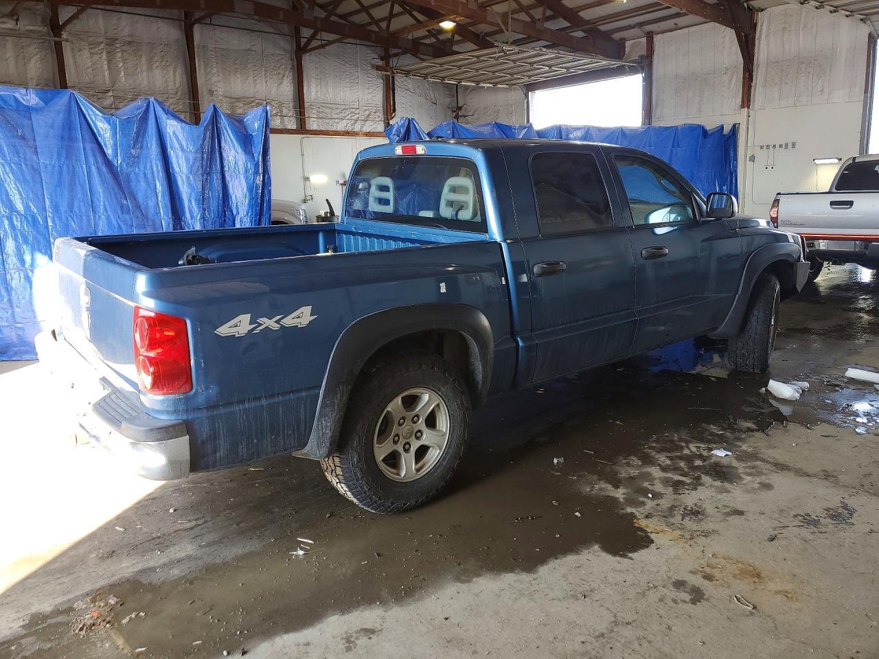 2006 DODGE Dakota
